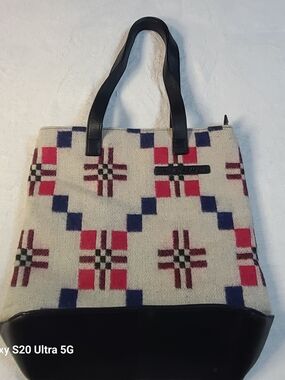 Woven Geometric Tote with Black Trim in Cream, Pink & Navy